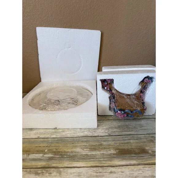 San Francisco Music Box Co Horse Carousel Plate Music Box w/Stand NEW Rare/HTF - Picture 6 of 17